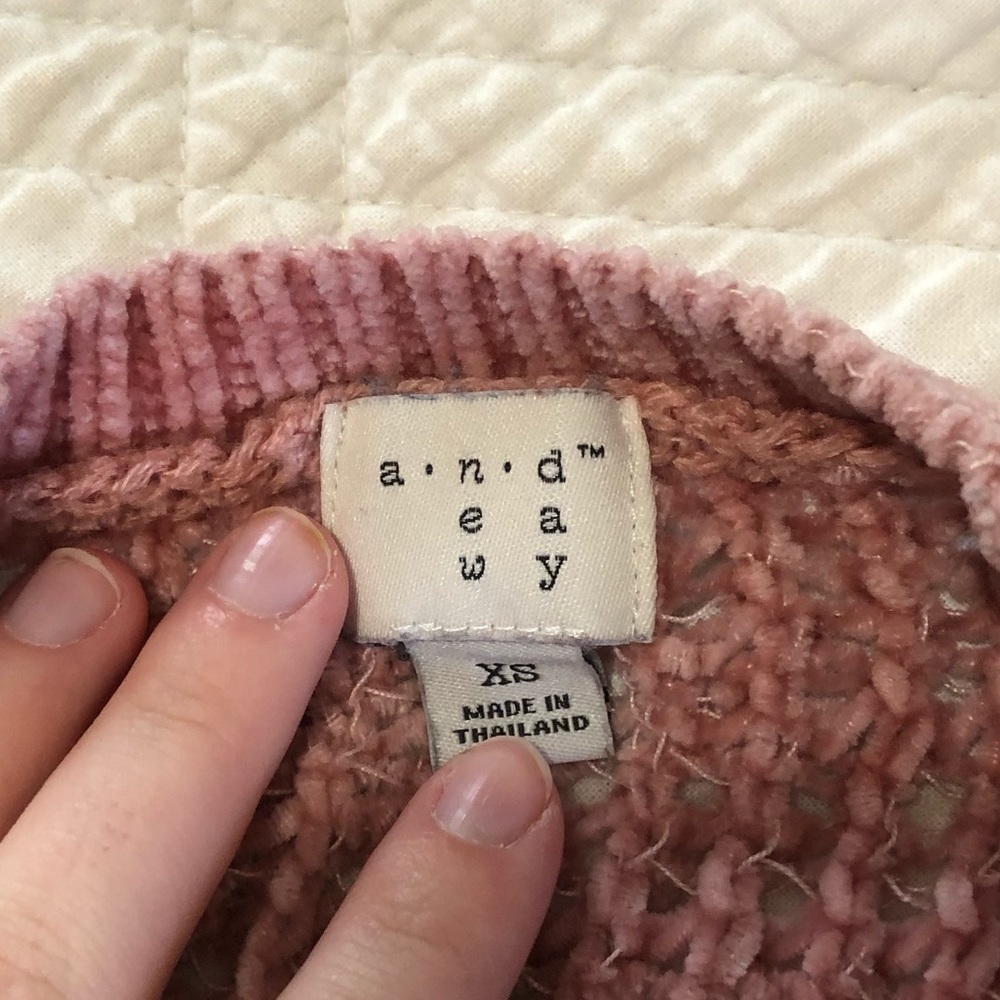Knit sweater - Picture 2 of 3